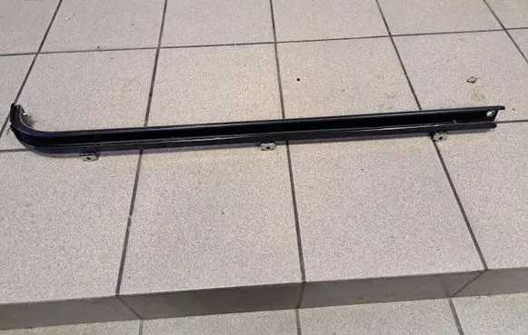 Mercedes-Benz Vito Viano W447 Sliding door bottom rail A4477660337