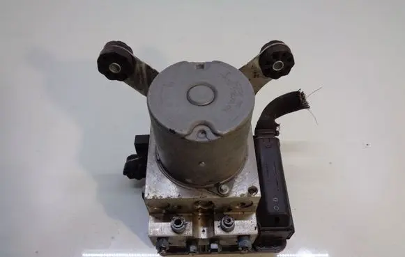 BMW 7 F01 F02 F03 F04 ABS Pump 6799048 6799050