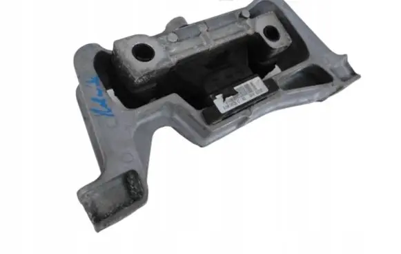 Mercedes-Benz B W246 W242 Engine mount bracket A2462402617