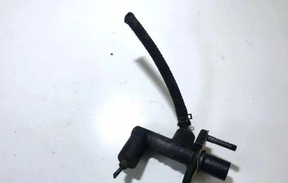 Mazda 323 Clutch master cylinder