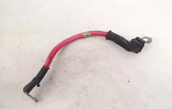Seat Leon (1P) Positive cable (battery)