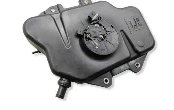 Mercedes-Benz V Class W447 AdBlue liquid reservoir A4474700115
