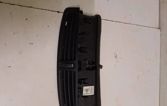 Ford C-MAX II Dash center air vent grill 1738289 AM51R01815ACW