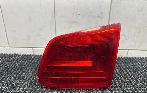 Volkswagen Tiguan Tailgate rear/tail lights 178957