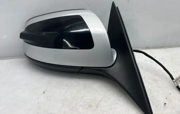 Mercedes-Benz C W204 Front door electric wing mirror A2048102819