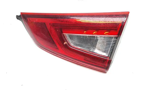 Nissan Qashqai Tailgate rear/tail lights