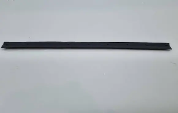 Ram 1500 Rubber seal front coupe door 68291611AA 68291611