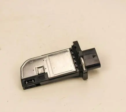 BMW 5 E60 E61 Mass air flow meter 7804150
