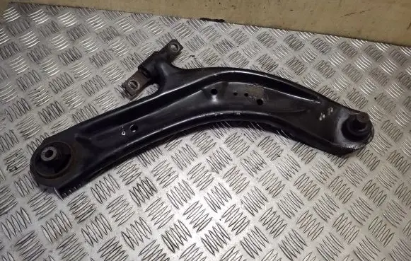 Nissan X-Trail T32 Front lower control arm/wishbone