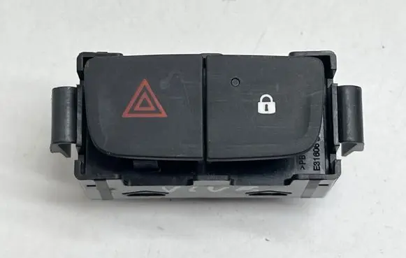 Opel Vivaro Hazard light switch 252100622RA
