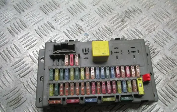Rover 75 Fuse box cover 518174503