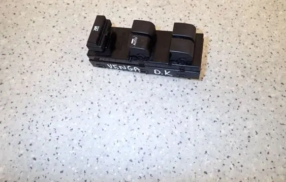KIA Venga Other switches/knobs/shifts 93570-1P420