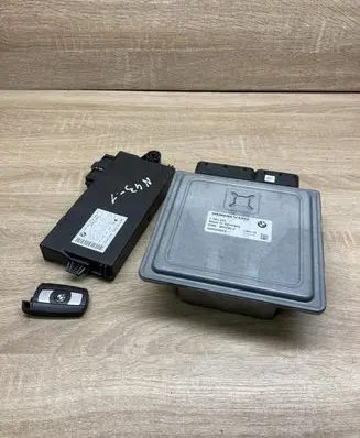 BMW 1 E81 E87 Engine ECU kit and lock set 7583225 9147196