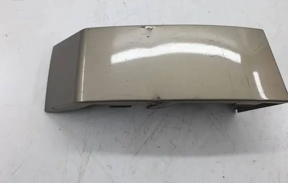 Volvo XC90 Rear/tail light trim molding 8620820 1125
