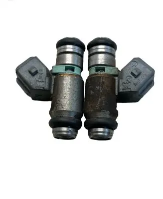 Skoda Octavia Mk1 (1U) Fuel injector 1WP023