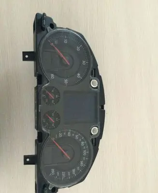 Volkswagen PASSAT B6 Speedometer (instrument cluster)