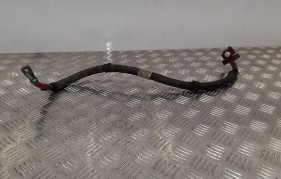 Iveco Daily 35 - 40.10 Positive cable (battery)