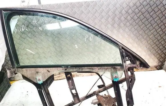 Audi A6 S6 C5 4B Front door window/glass frame 4b0837754a