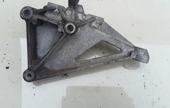 Volkswagen Golf IV Engine mounting bracket 1J0199354G
