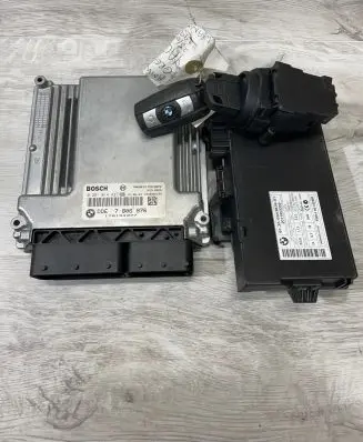 Engine ECU kit and lock set
