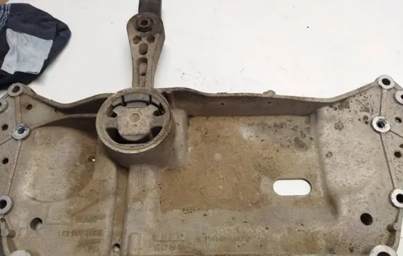 Skoda Octavia Mk2 (1Z) Front subframe 1706ACAS111
