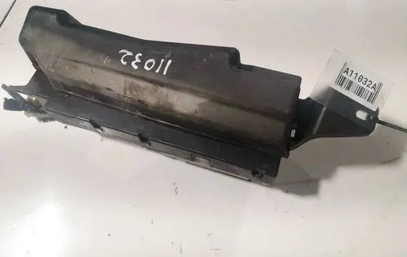 Toyota Corolla E120 E130 Fuse box set 
