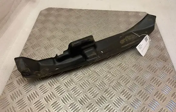 Volvo XC90 Fender end trim 32219521 21144351