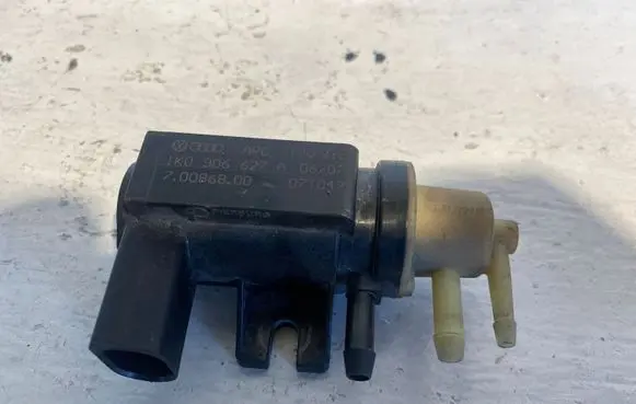 Volkswagen Golf V Vacuum valve 1K0906627A 07T042 70086800