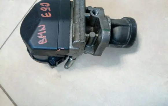 BMW 3 F30 F35 F31 EGR valve 7810871 NE70004