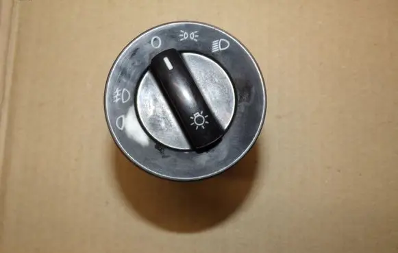 Volkswagen Polo Light switch