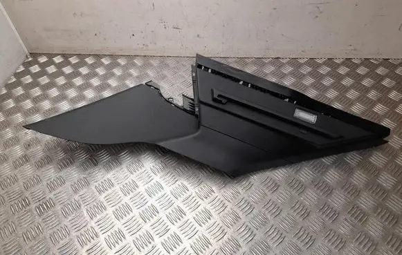 MG MG4 ev (C) pillar trim 10978375