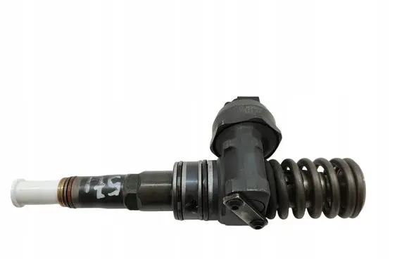 Skoda Superb B5 (3U) Fuel injector 038130073BA