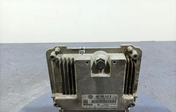Skoda Fabia Mk2 (5J) Engine control unit/module ECU 045906013B