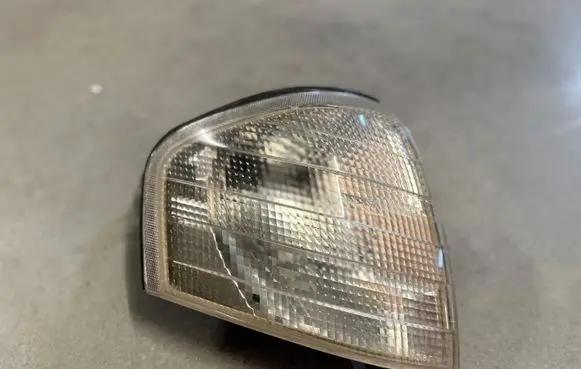 Mercedes-Benz C W202 Front indicator light 1305232923 0192083