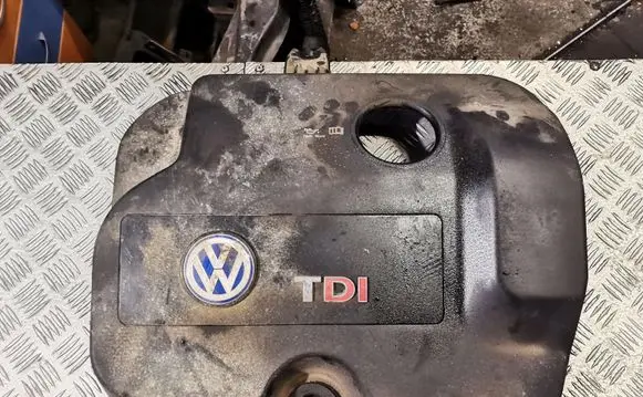 Volkswagen Sharan Engine cover (trim) 7M3103925