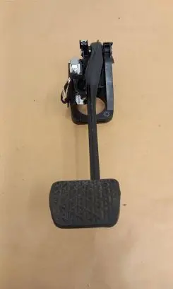 Mercedes-Benz A W176 Brake pedal A2462900600