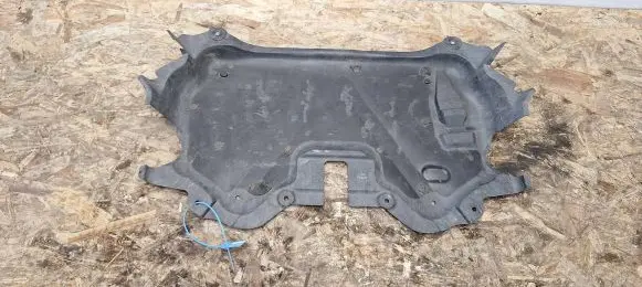 Mercedes-Benz SLK R172 Engine splash shield/under tray A1725240630