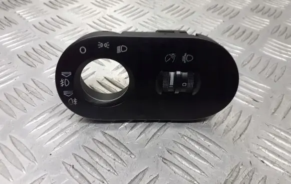 Seat Ibiza III (6L) Headlight level height control switch