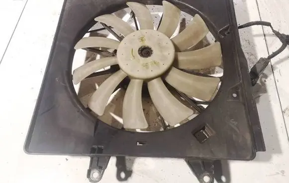 Honda Accord Radiator cooling fan shroud 