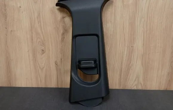 Mercedes-Benz B W246 W242 (B) pillar trim (top) 2466900425 A2466900425