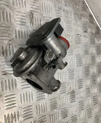 BMW 3 E90 E91 EGR valve 70045000