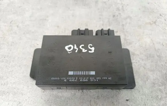Volkswagen PASSAT B5.5 Comfort/convenience module 