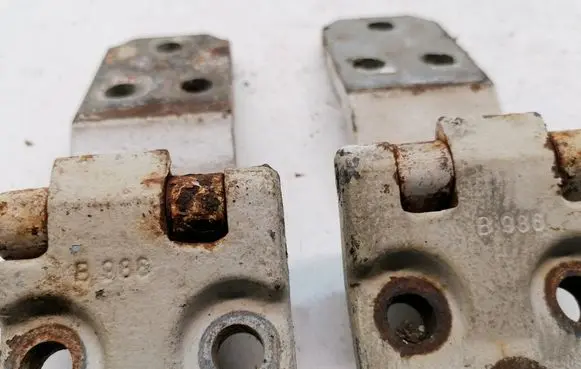 Peugeot Boxer Front door hinge set B988
