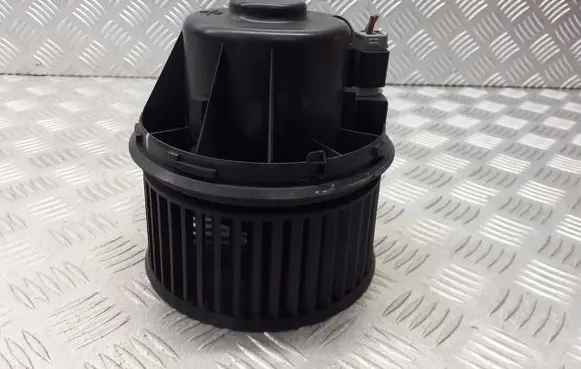 Ford Focus Front door blower motor 3M5H-18456-AD