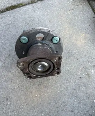Ford Fiesta Rear wheel hub
