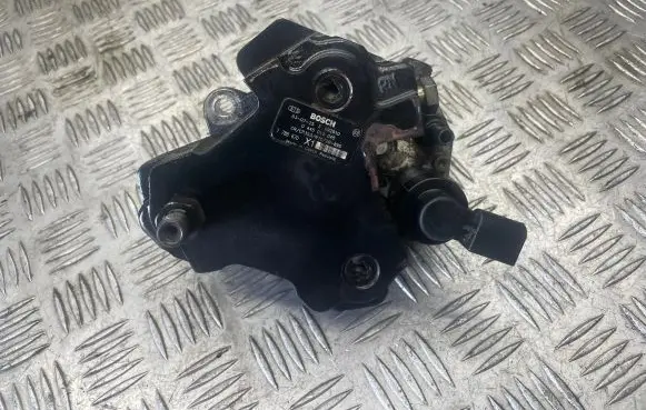BMW 3 E46 Fuel injection high pressure pump 7788670 0445010045 092910