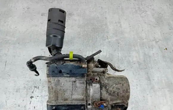 Volkswagen Touran I Auxiliary pre-heater (Webasto) 