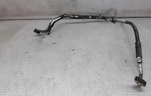Ford Maverick Air conditioning (A/C) pipe/hose