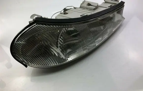 Ford Mondeo MK II Headlight/headlamp 96BG13005SAX F3445