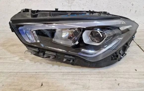 Mercedes-Benz CLA C118 X118 Headlight/headlamp A1189062500